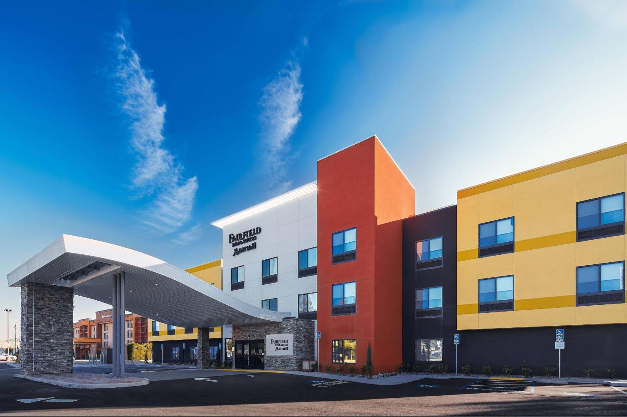 Fairfield Inn & Suites By Marriott Fresno Yosemite International Airport Kültér fotó